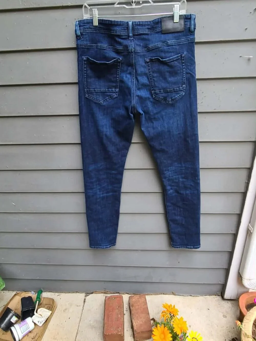 Mens Hugo Boss 040 Taber Tapered Fit Stretch Jeans 4 button fly